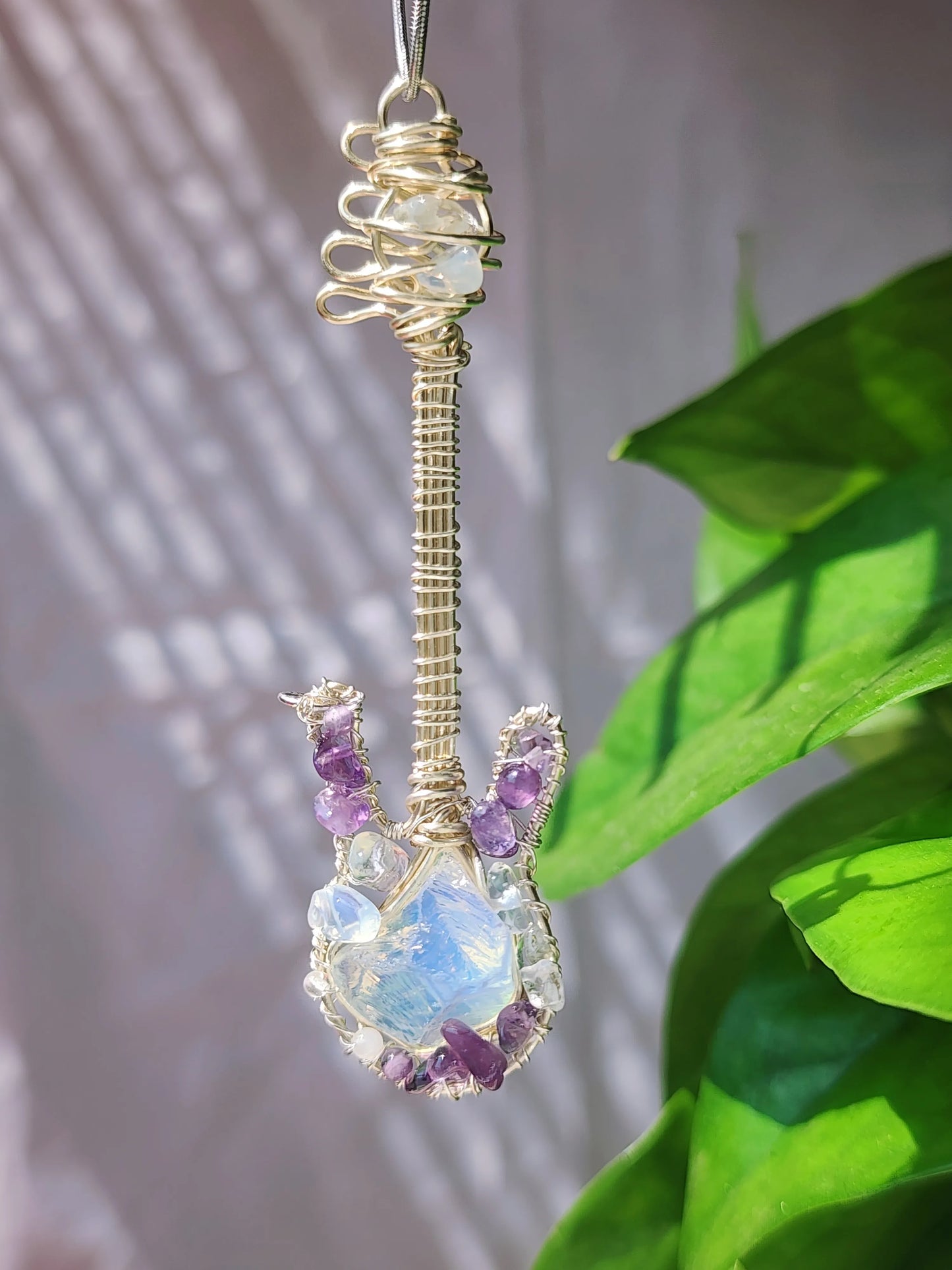 Wire Art Guitar Pendant