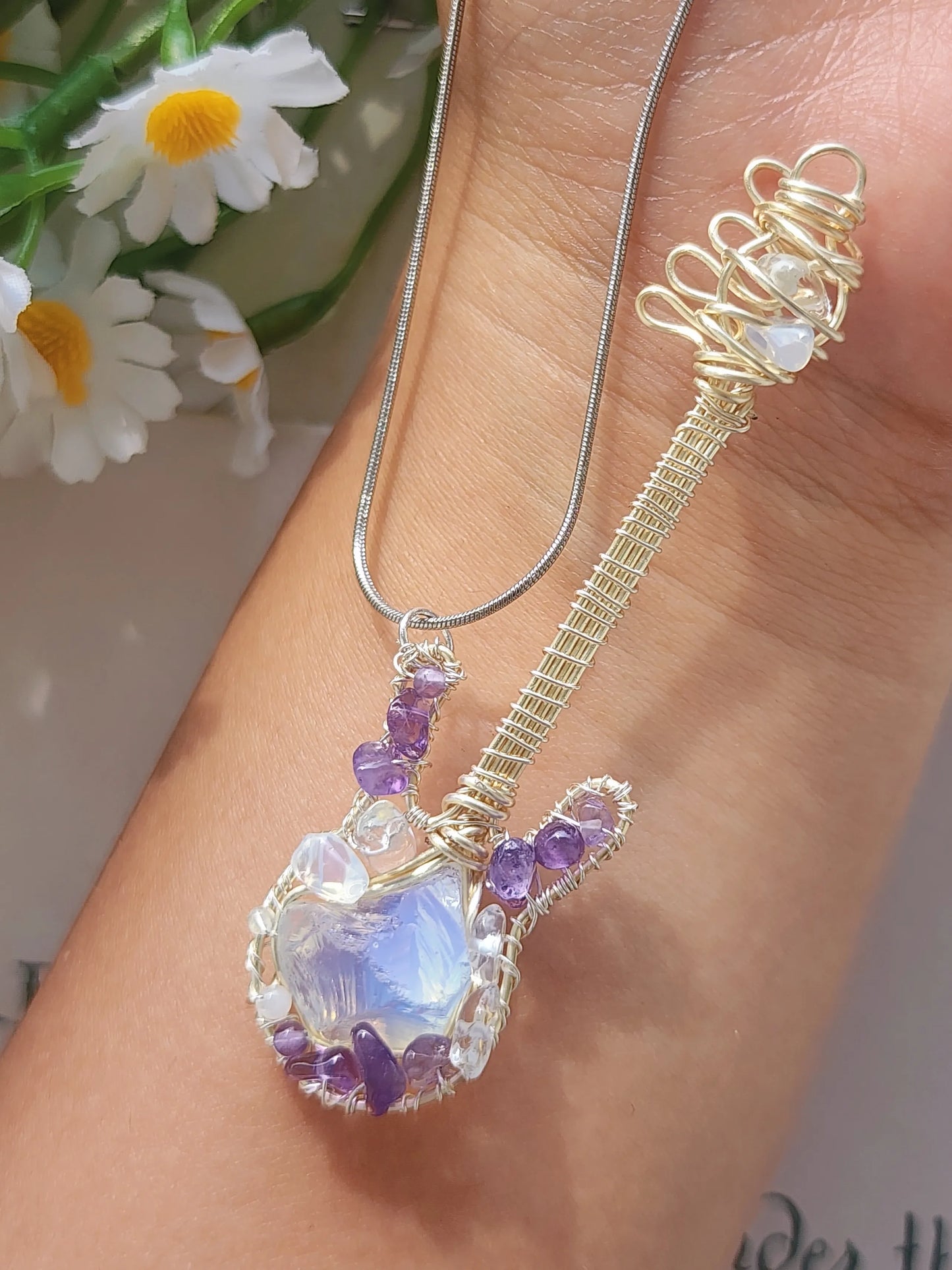 Wire Art Guitar Pendant