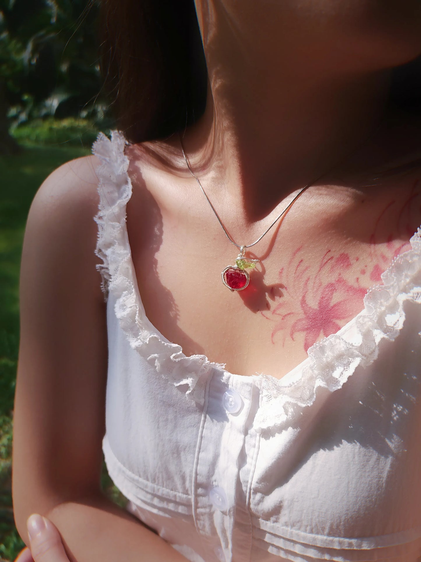 Apple pendant